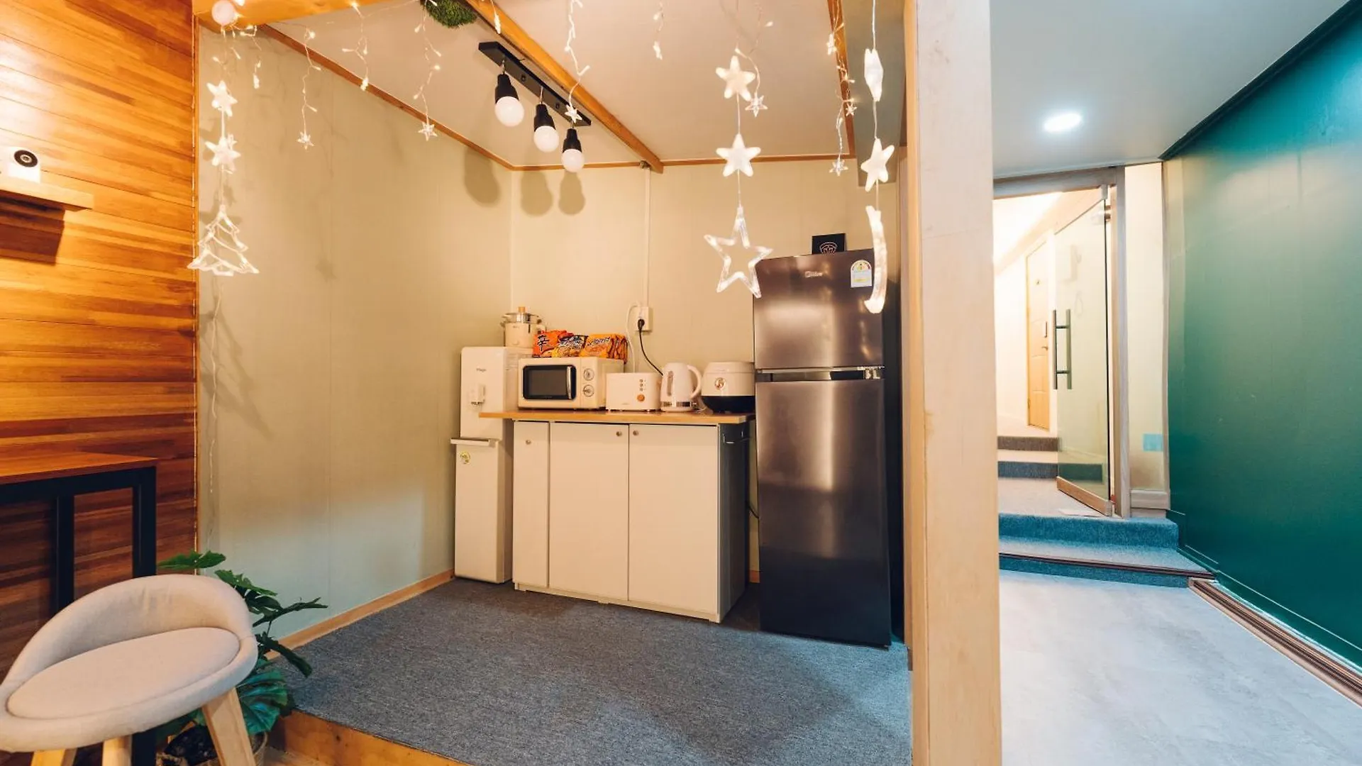 Ddm Stay Seoul Hostel